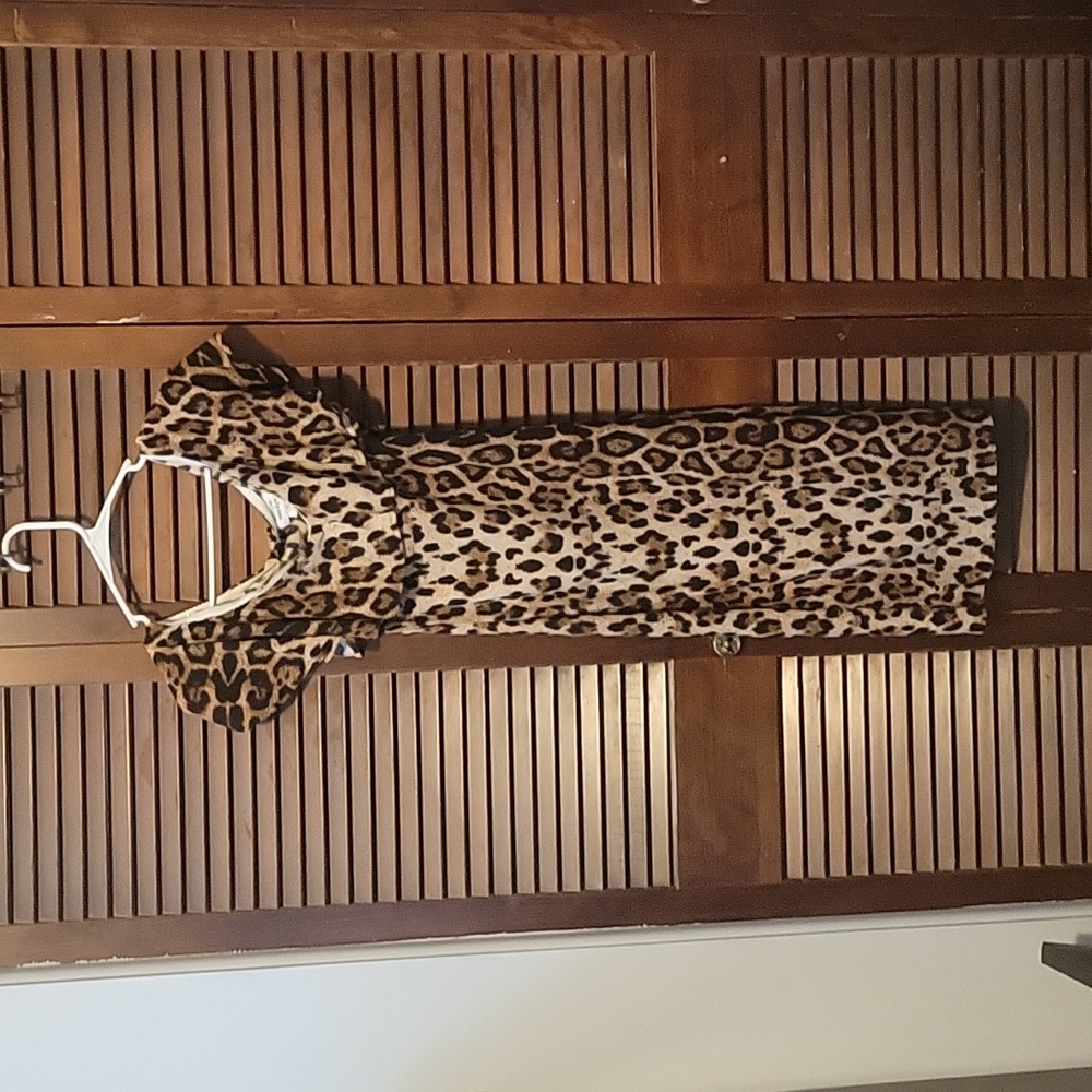 M Unique Vintage Leopard Midi Drss